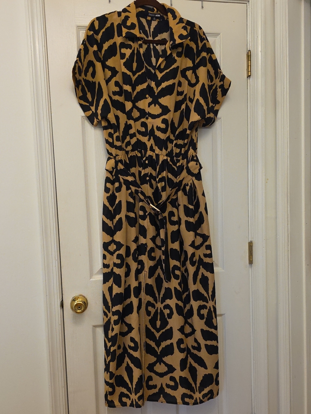 Fashion Nova Black and Tan Animal Print Midi Dress